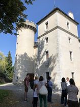 Groupe devant le chteau de l'Echelle